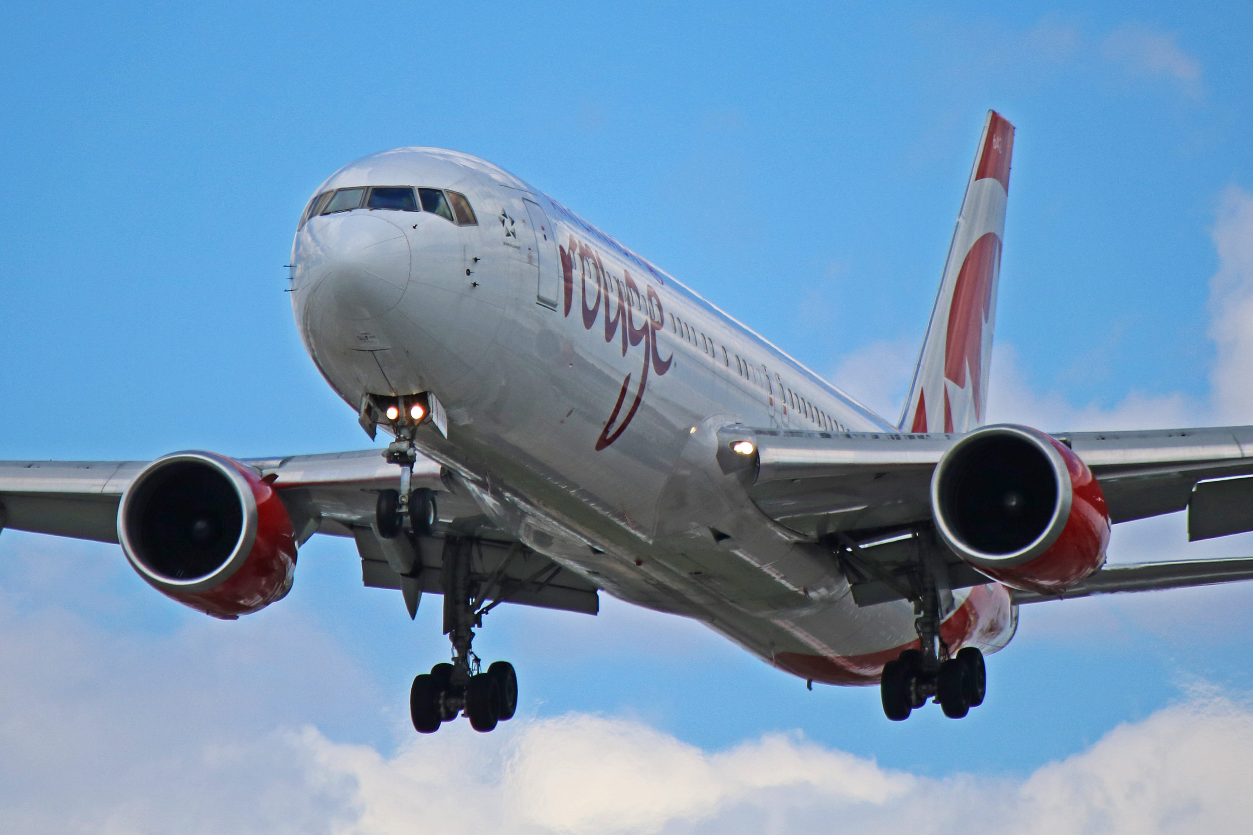 C Gsca Air Canada Rouge Boeing 767 300er Engine Troubles In 2019