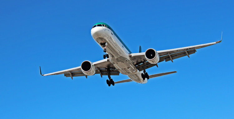 Ei Lbr Aer Lingus Boeing 757 200 Landing At Toronto Pearson Yyz 3553