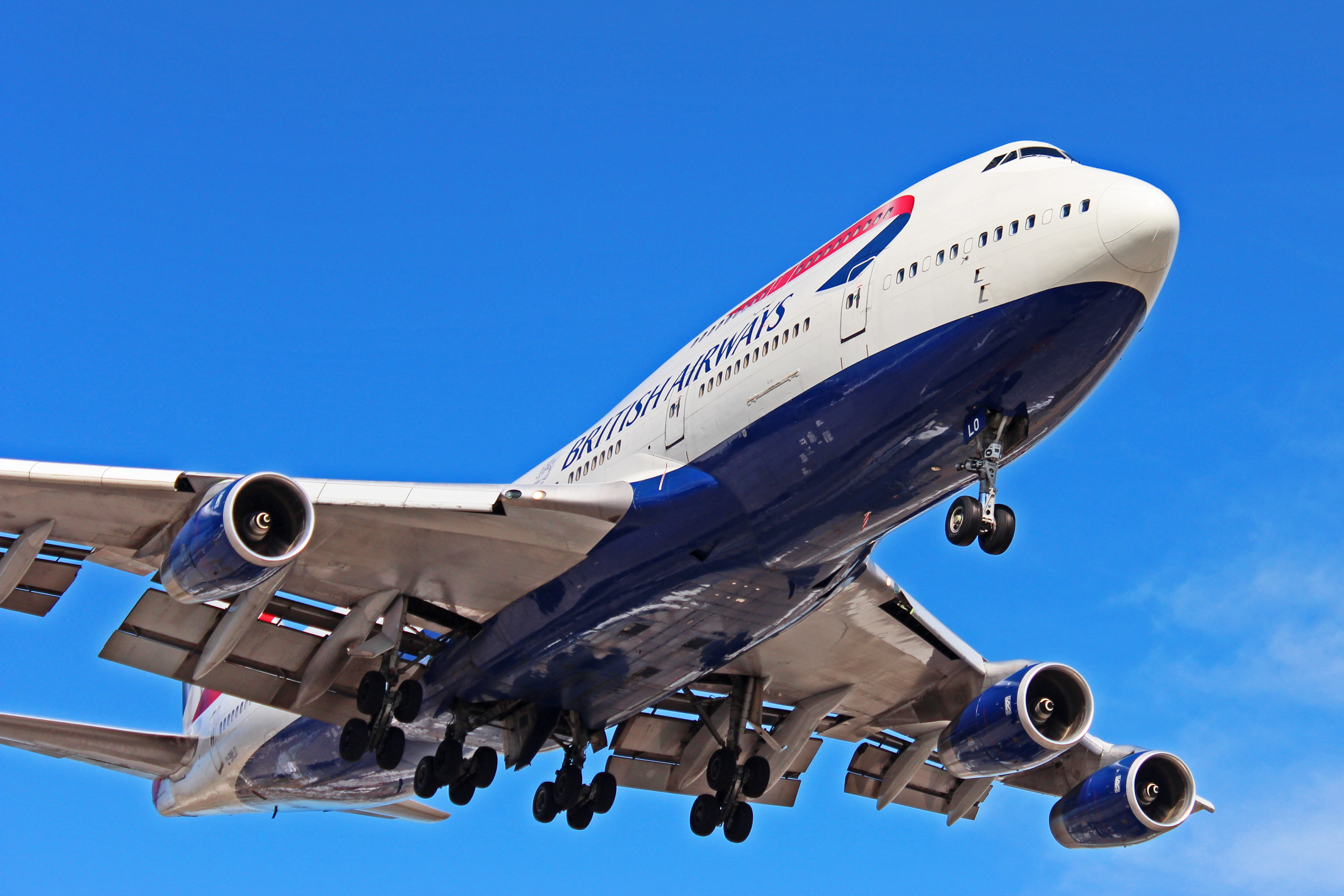 g-bnlo british airways boeing 747-400 toronto yyz