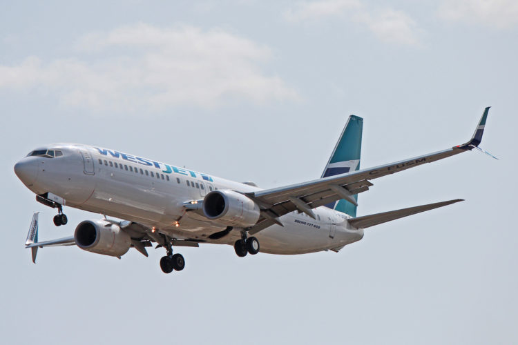 C-FUSM: WestJet Boeing 737-800 At Toronto Pearson International Airport