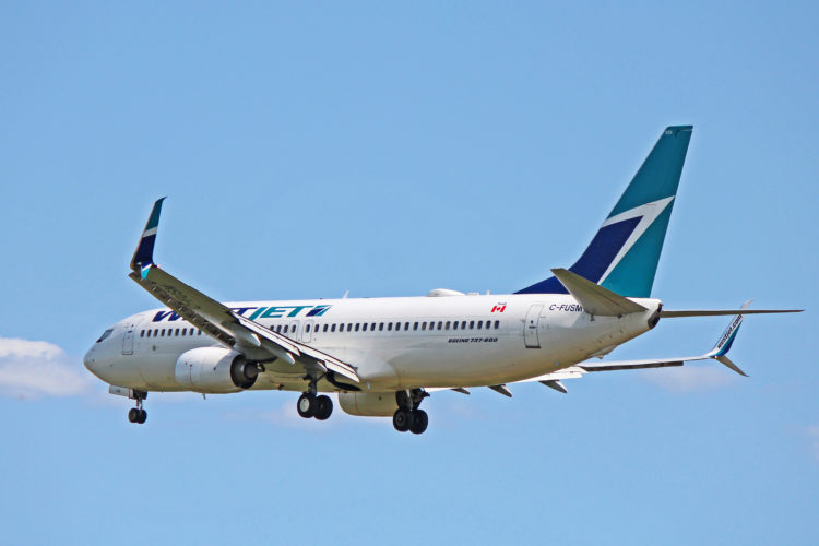 C-FUSM: WestJet Boeing 737-800 At Toronto Pearson International Airport