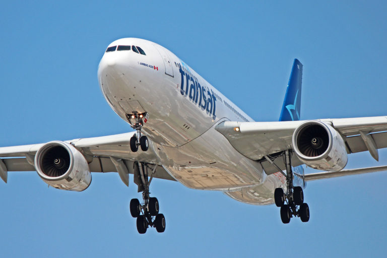 C-GTSI: Air Transat Airbus A330-200 (New and Old Livery)