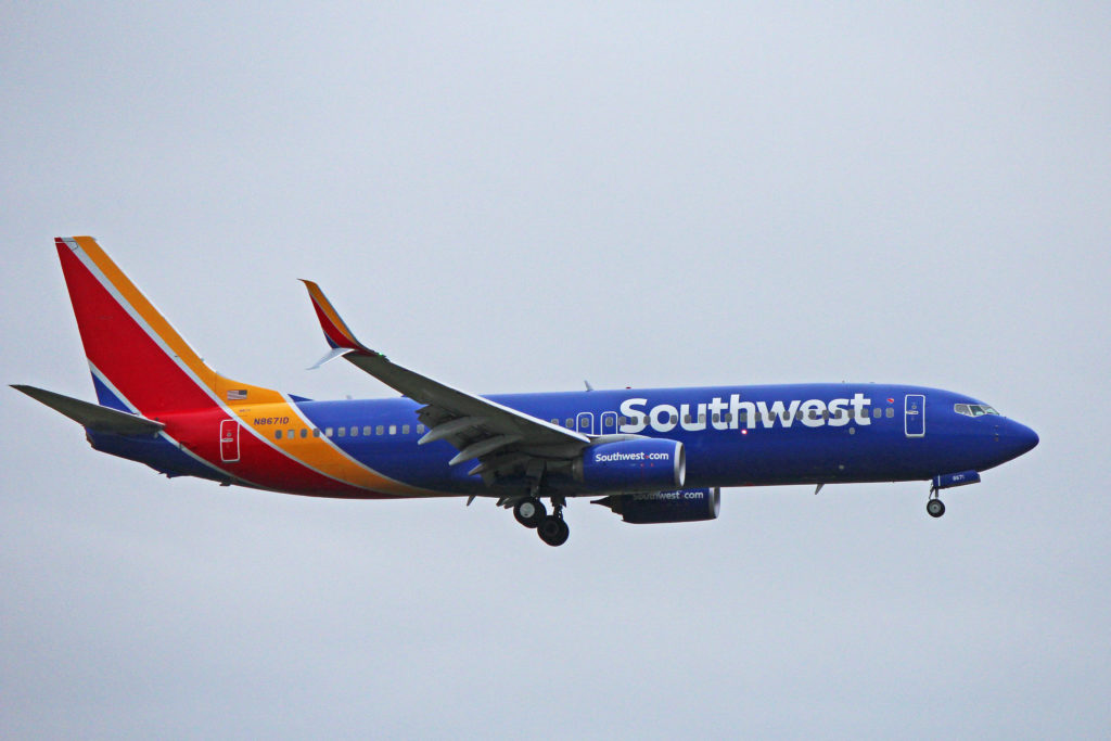 N8671D Southwest Airlines Boeing 737800 (In Heart Livery)