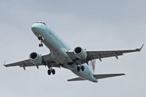 c-fmzr air canada embraer erj-190ar toronto pearson yyz