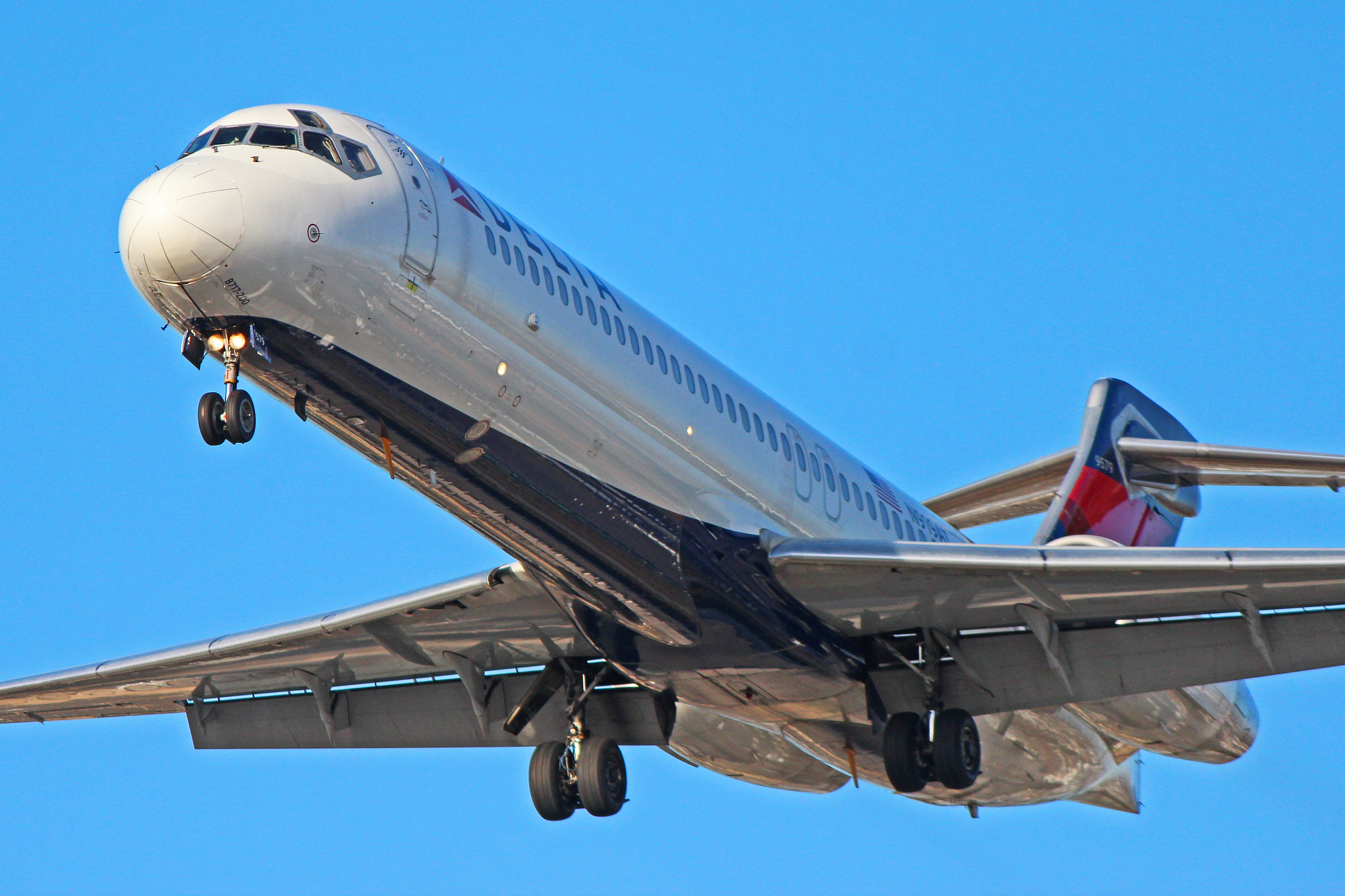 n919at delta air lines boeing 717-200 toronto pearson yyz