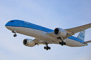 ph-bhc klm royal dutch airlines boeing 787-9 dreamliner b789 toronto pearson yyz