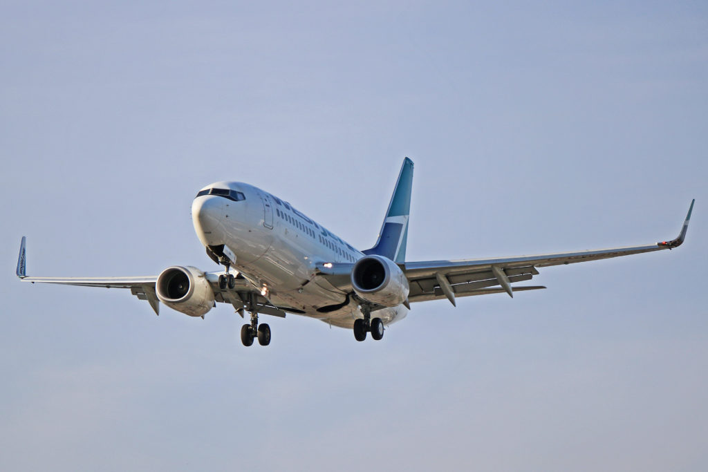 C-GWSN: WestJet Airlines Boeing 737-700 (Seating For 134)