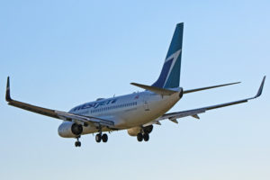 c-gwsn westjet airlines boeing 737-700 toronto pearson yyz