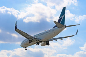 c-fjws westjet airlines boeing 737-700 toronto pearson yyz