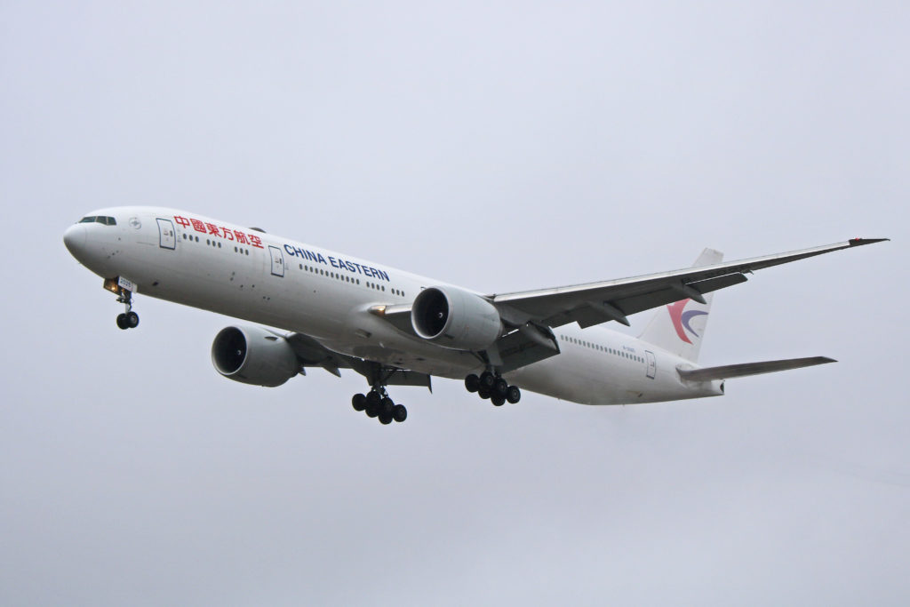 B2025 China Eastern Airlines Boeing 777300ER (New In 2015)