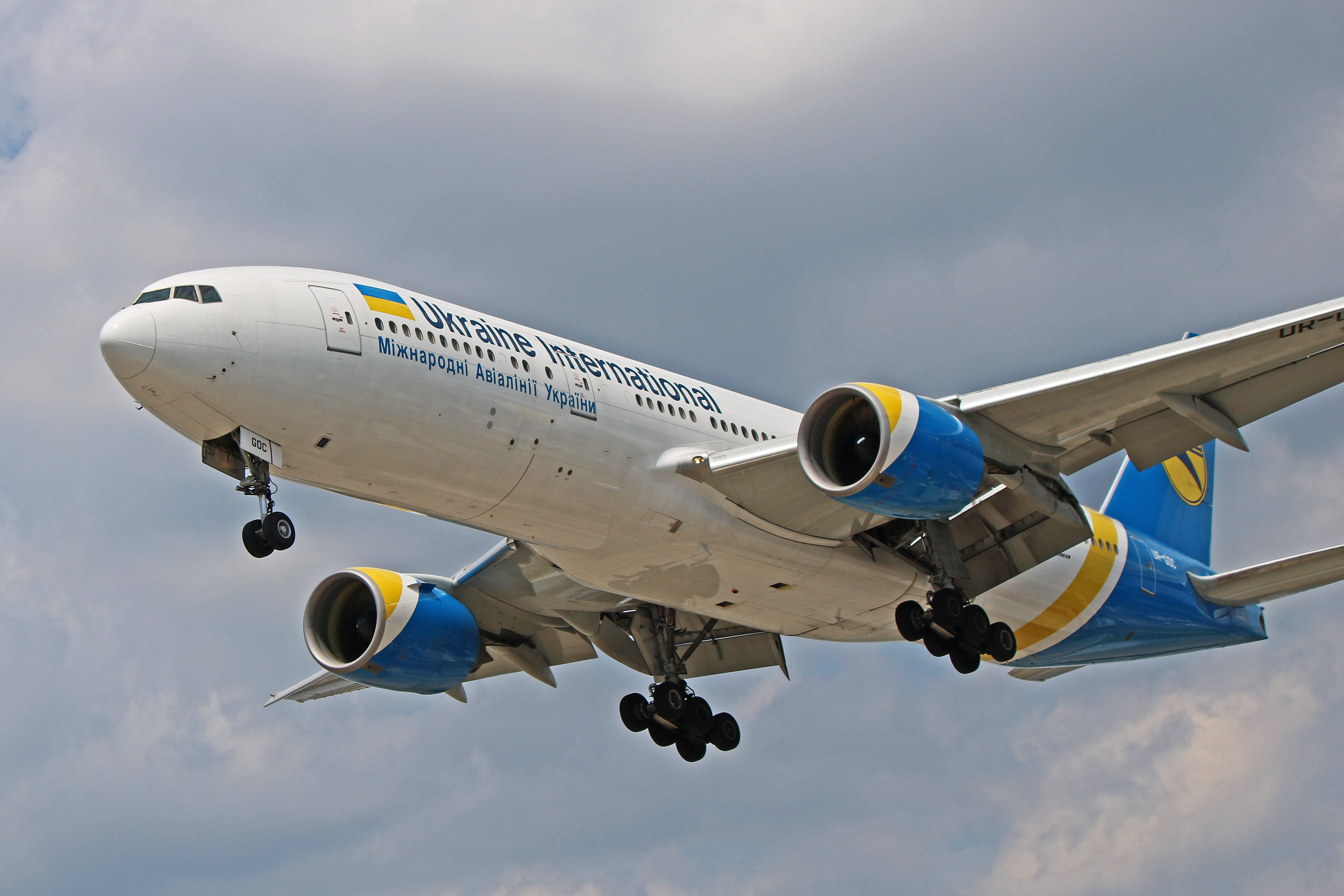 ur-goc ukraine international airlines boeing 777-200er