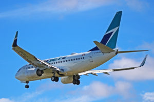 c-glws westjet airlines boeing 737-700