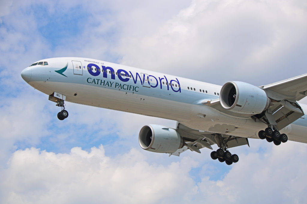 b-kql cathay pacific boeing 777-300er oneworld livery