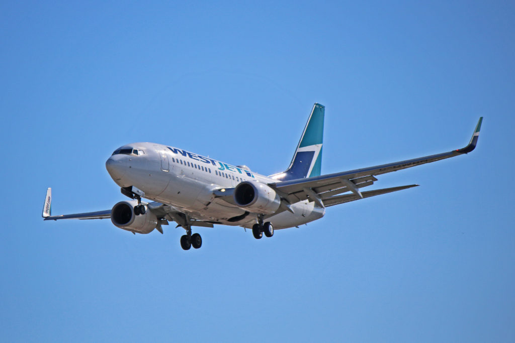 c-gwbn westjet airlines boeing 737-700