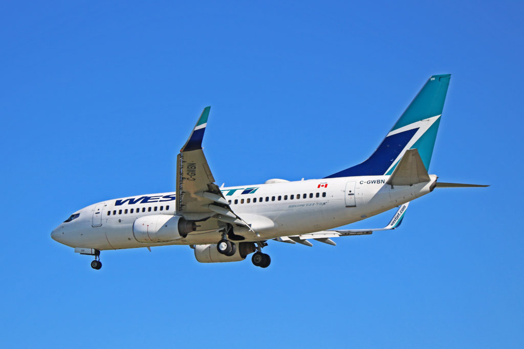 c-gwbn westjet airlines boeing 737-700