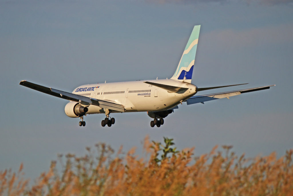 cs-tkr euroatlantic airways boeing 767-300er