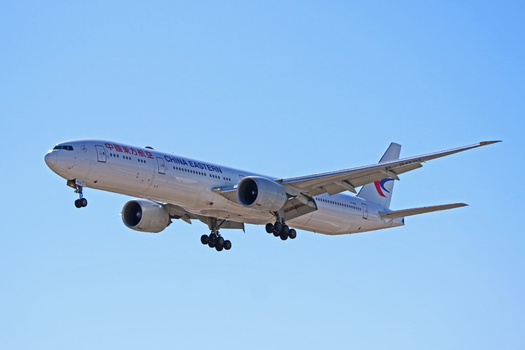 b-2021 china eastern airlines boeing 777-300er