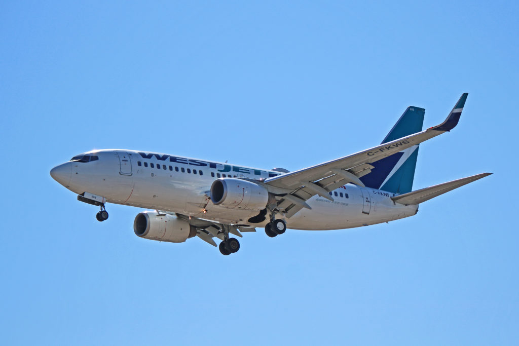 c-fkws westjet boeing 737-700