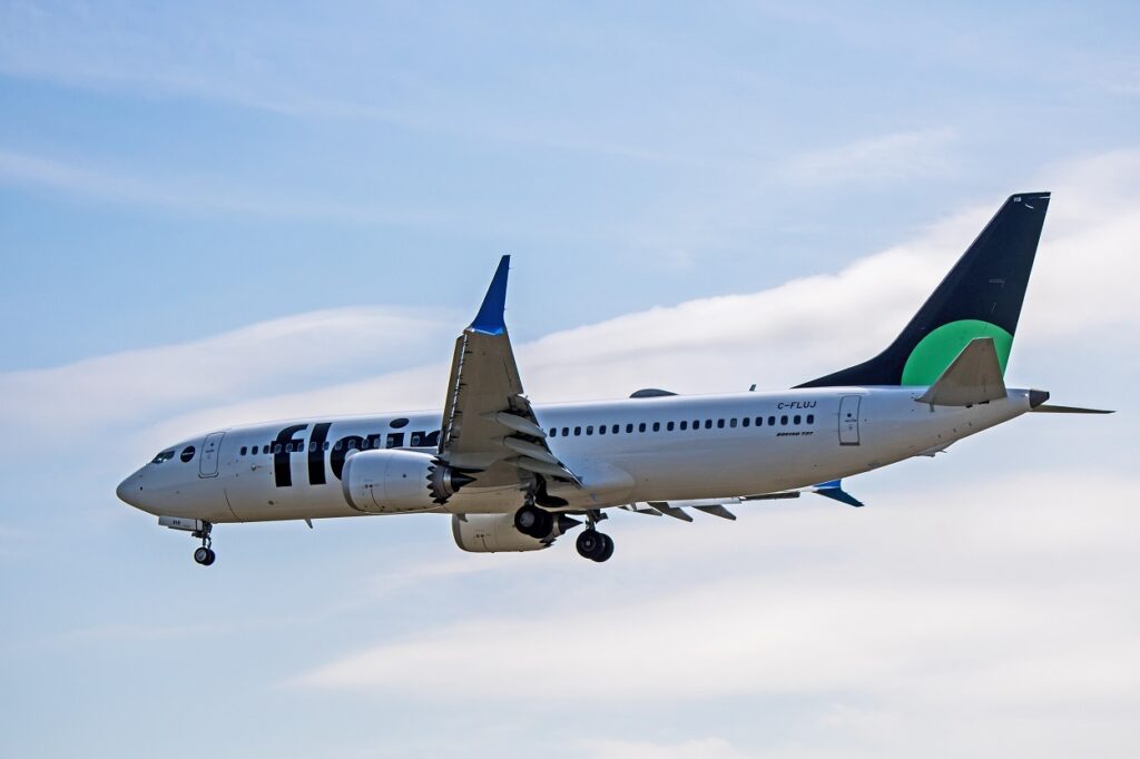 c-fluj flair airilnes boeing 737 max 8