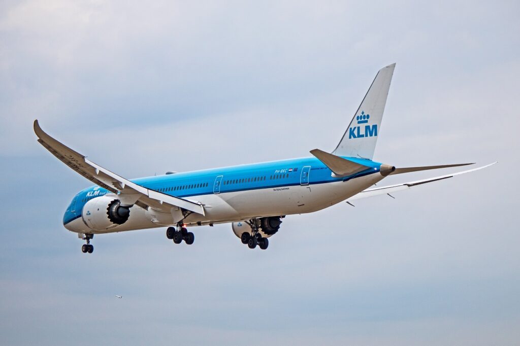 ph-bkc klm royal dutch airlines boeing 787-10 dreamliner b78x